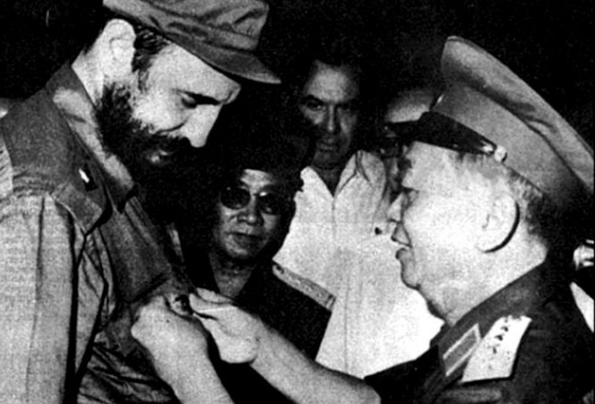 Chủ tịch Fidel Castro và Đại tướng Võ Nguyên Giáp