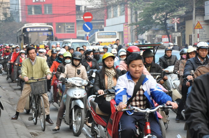Tắc đường ở Hà Nội - Ảnh: Quang Thế