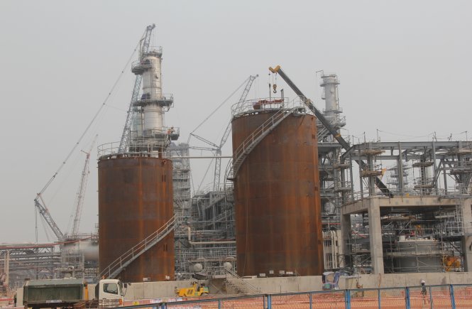 Một số hạng mục vừa được lắp đặt tại Nhà máy lọc hóa dầu Nghi Sơn  - Ảnh: Hà Đồng