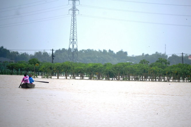 Nhiều khu vực ở Quảng Nam bị ngập lũ ngày 3-12 - Ảnh: LÊ TRUNG