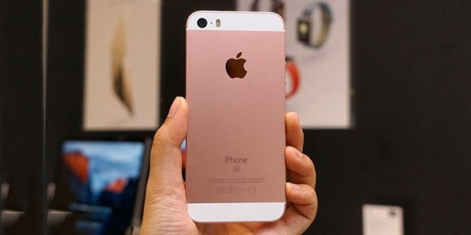 Điện thoại iPhone 5S màu vàng hồng (Rose Gold) - Ảnh: FPT Shop