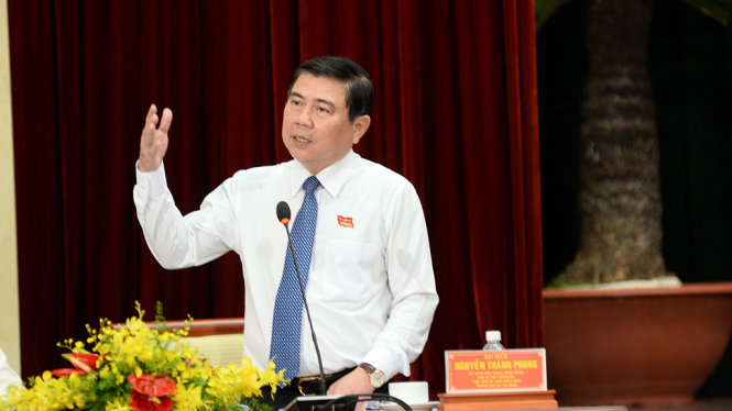 Chủ tịch UBND TP.HCM Nguyễn Thành Phong đăng đàn trả lời chất vấn đại biểu Hội Đồng Nhân Dân chiều 8-12 - Ảnh Tự Trung