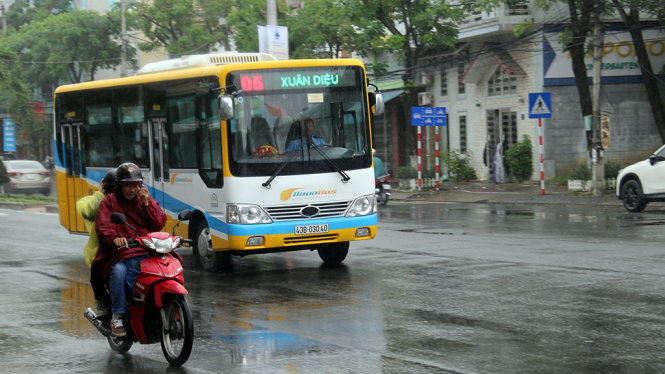 Thành phố Đà Nẵng sẽ miễn phí 1 tháng cho hành khách đi trên 5 tuyến xe buýt mới - Ảnh: TRƯỜNG TRUNG
