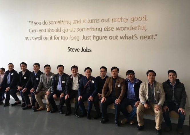 Đoàn công tác giao lưu, trao đổi với đại diện thanh niên khởi nghiệp hoặc đang công tác tại các công ty công nghệ lớn ở thung lũng Silicon - Ảnh: Hải Minh