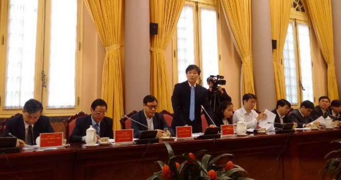 Thứ trưởng Bộ Tư pháp Nguyễn Khánh Ngọc giới thiệu các nội dung đáng chú ý của Luật Đấu giá tài sản - Ảnh: CTV