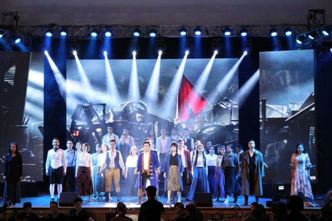 Dàn hợp xướng Sài Gòn trong chương trình nghệ thuật A Broadway Journey - Ảnh: Nhạc viện TP