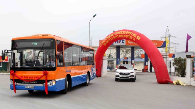 Các xe buýt thuộc tuyến 90 từ trung tâm Hà Nội đi sân bay Nội Bài hoạt động  từ 20-12 - Ảnh: Tuấn Phùng