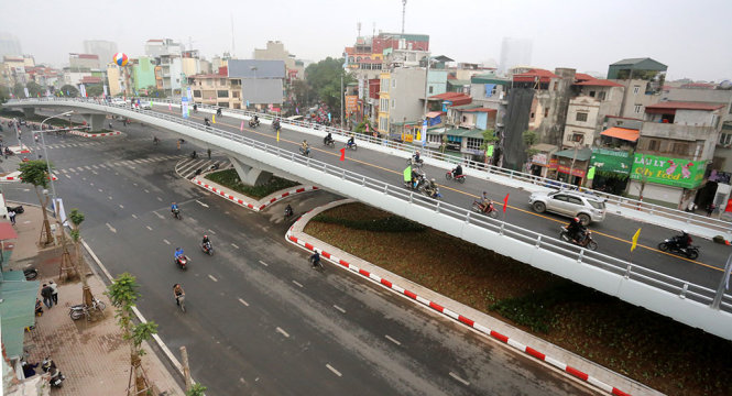 Cầu Ô Đông Mác- Nguyễn Khoái nhìn từ trên cao - Ảnh: Tuấn Phùng