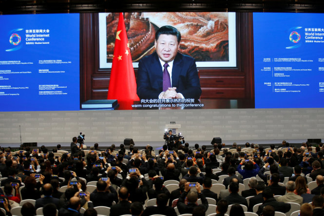 Chủ tịch Tập Cận Bình phát biểu tại một hội nghị Internet quốc tế ở Trung Quốc hồi 11-2016 - Ảnh: Japan Times