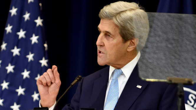 Ngoại trưởng Mỹ John Kerry phát biểu về vấn đề hòa bình Trung Đông tại Bộ Ngoại giao Mỹ ở Washington, Mỹ ngày 28-12 - Ảnh: Reuters
