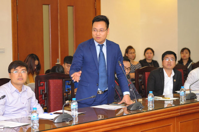 Trần Quang Hưng (Đoàn TN Bộ Nội vụ) phát biểu tại buổi tọa đàm - Ảnh T.DƯƠNG