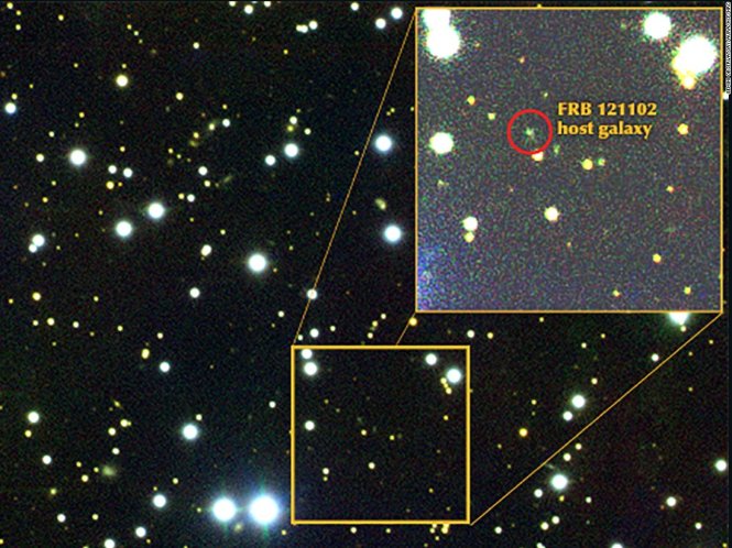 Hình ảnh có thể trông thấy từ dải ngân hà rất nhỏ mà chớp sóng vô tuyến có ký hiệu FRB121102 phát ra từ đó - Ảnh: CNN