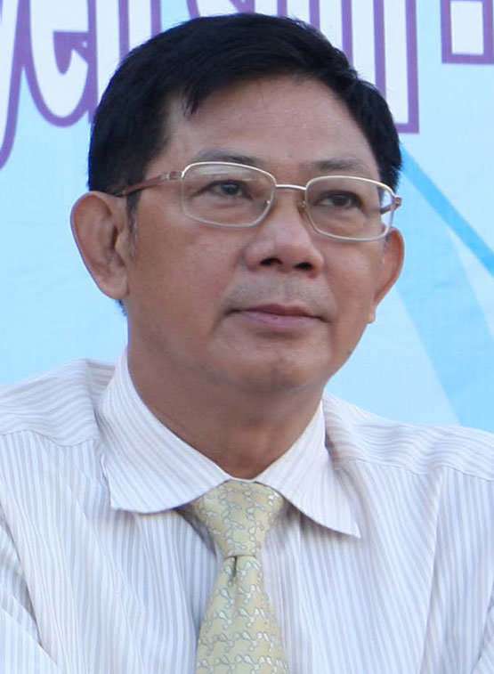 TS Nguyễn Đức Nghĩa  (phó giám đốc ĐHQG  TP.HCM)