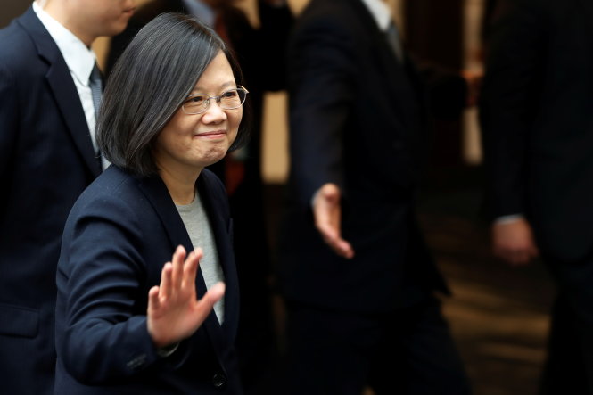 Lãnh đạo Đài Loan Thái Anh Văn ghé thăm thành phố Burlingame, bang California của Mỹ ngày 14-1. Việc bà chọn Mỹ làm điểm dừng chân trong chuyến công du các nước Mỹ Latin đã gây bực tức cho Bắc Kinh - Ảnh: Reuters