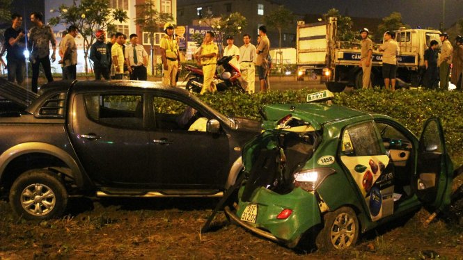Hiện trường vụ tai nạn trên đường Phạm Văn Đồng đêm 15-1 - Ảnh: P.K