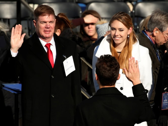 Stand-ins for President-elect Donald Trump and his wife Melania rehearse the swearing-in ceremony portion of the inauguration at the U.S. Capitol in Washington, U.S. January 15, 2017. Army SGM Gregory Lowery and SPC Sara Corry are the stand-ins for the Trumps. 