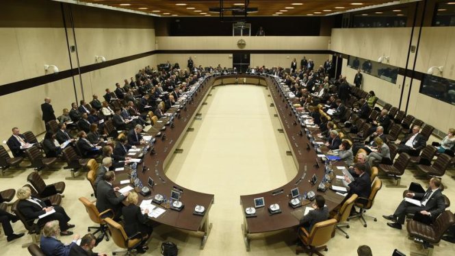 Phiên họp của các thành viên NATO tại Brussels (Bỉ) tháng 12-2016 - Ảnh: AFP