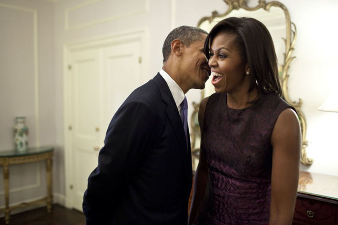 Ông Obama nói thầm với vợ trong giờ giải lao khi dự sự kiện tại Đại hội đồng Liên Hiệp Quốc năm 2011