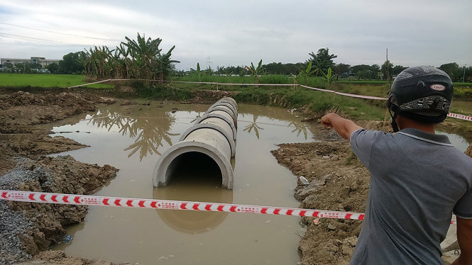 Hồ nước nơi hai cháu bé bị chết đuối - Ảnh: Quỳnh Giang