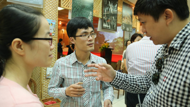 Tại hội thảo “Kết nối, đổi mới sáng tạo Việt Nam 2017” tổ chức ngày 9-2, nhiều bạn trẻ, trong đó có bạn học ở nước ngoài trở về nước lập nghiệp, đã góp nhiều ý kiến hữu ích cho chủ đề kết nối và khởi nghiệp - Ảnh: Như Hùng