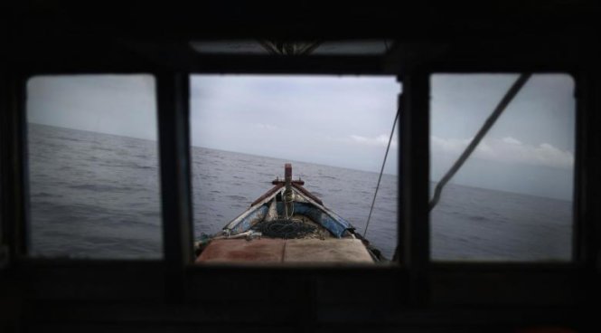 Tàu cá của ngư dân Indonesia đánh bắt tại vùng biển quanh quần đảo Natuna, Indonesia - Ảnh: Reuters