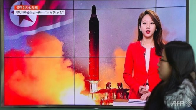 CHDCND Triều Tiên đã tiến hành 20 vụ phóng tên lửa trong năm ngoái, một trong số ấy đã chạm tới vùng biển do Nhật Bản kiểm soát hồi tháng 8 - Ảnh: AFP