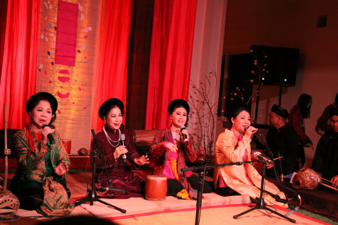 Nhóm Đông Kinh cổ nhạc 