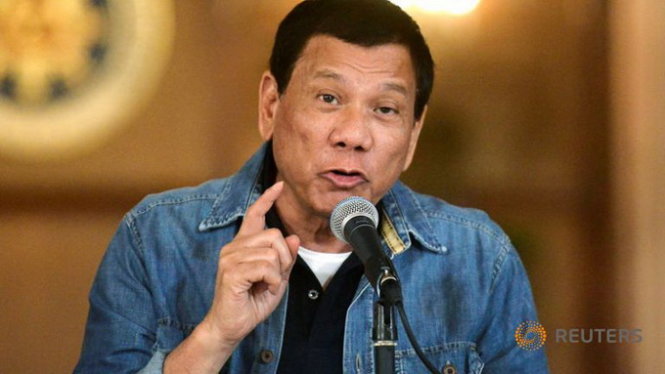 Tổng thống Philippines Duterte tuyên bố giải tán chiến dịch chống ma túy bất hợp pháp tại Manila hôm 30-1 - Ảnh: Reuters