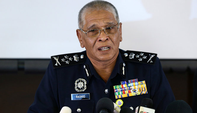Noor Rashid Ibrahim, Phó chánh thanh tra cảnh sát quốc gia Malaysia, trong cuộc họp báo chiều 19-2 về cái chết ông Kim Jong Nam - Ảnh: Reuters