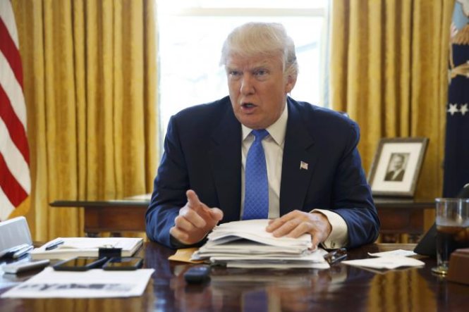 Tổng thống Mỹ Donald Trump trả lời phỏng vấn của hãng tin Reuters tại Nhà Trắng ngày 23-2 - Ảnh: Reuters
