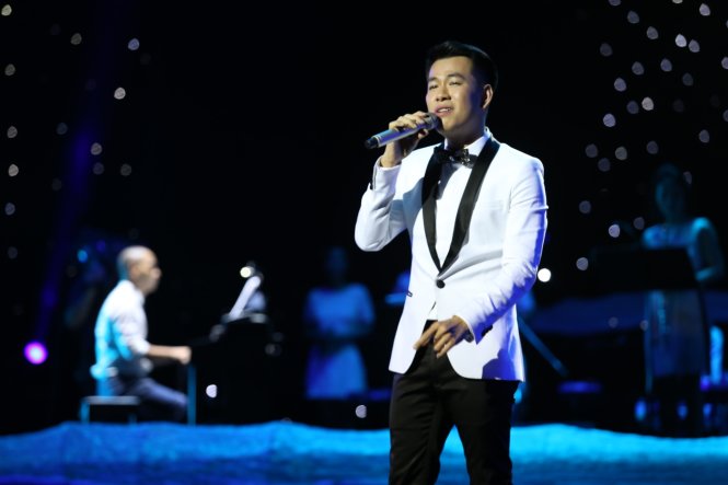 Hai ca khúc của nhạc sĩ Phạm Duy được ca sĩ Hồ Trung Dũng biểu diễn là Tạ ơn đời và Em hiền như Ma Soeur - Ảnh: Gia Tiến