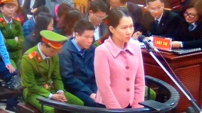 Bị cáo Nguyễn Minh Thu tại phiên tòa - Ảnh: Thân Hoàng