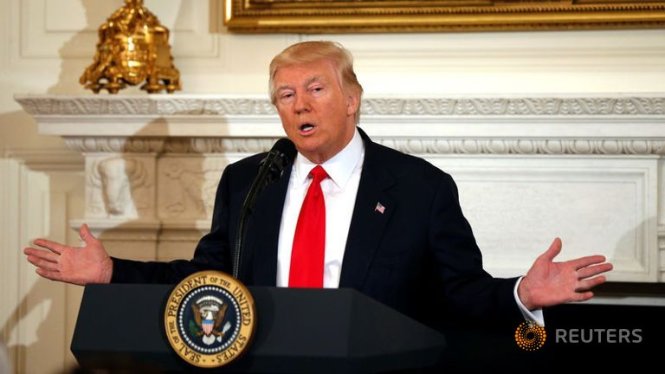Tổng thống Donald Trump phát biểu tại cuộc họp Hiệp hội Thống đốc Quốc gia ở Nhà Trắng ngày 27-2 - Ảnh: Reuters