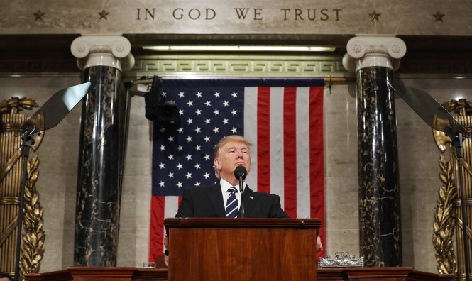 Tổng thống Donald Trump phát biểu trước Quốc hội ngày 28-2-2017 - Ảnh: Reuters