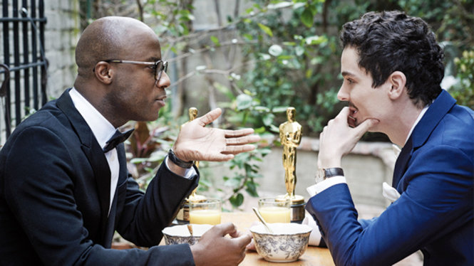 Barry Jenkins và Damien Chazelle bên tượng vàng Oscar - Ảnh: Variety