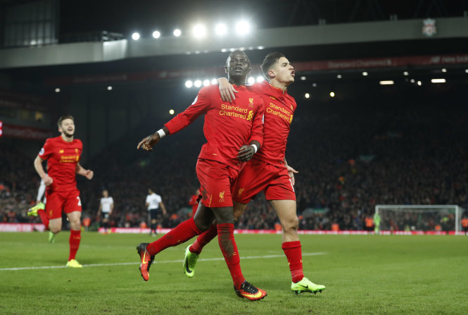 Các cầu thủ Liverpool sẽ đá bại Arsenal? Ảnh: REUTERS