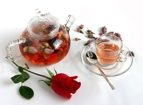 Trà hoa là thức uống thanh nhiệt và tốt cho sức khỏe. Nhìn vào bức ảnh này và bạn sẽ cảm nhận được hương vị thanh mát, thơm ngon của trà hoa. Thông qua hình ảnh, chúng ta có thể khám phá và tìm hiểu thêm về nền văn hóa uống trà của Việt Nam.