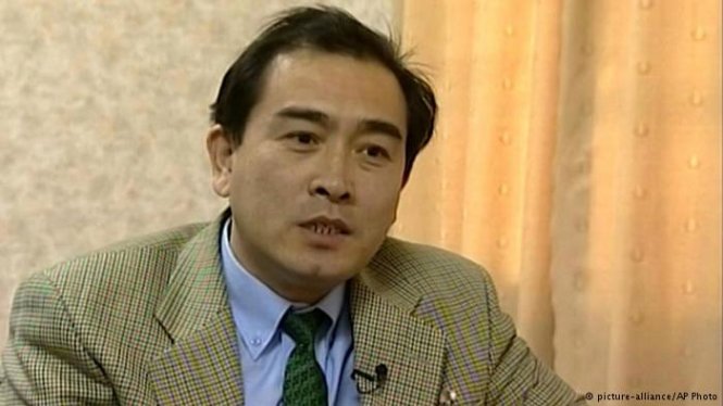 Ông Thae Yong-ho, đại sứ CHDCND Triều Tiên tại Anh đã bỏ trốn khỏi CHDCND Triều Tiên vào tháng 8 năm ngoái - Ảnh: AP