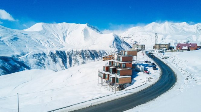 Khách sạn nằm trên núi tuyết Upper Gudauri, CH Georgia