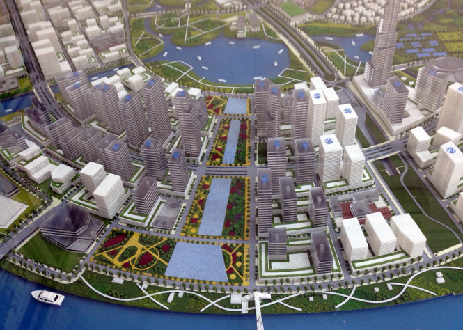 Vị trí quảng trường trung tâm trong khu đô thị mới Thủ Thiêm - Ảnh: NGỌC HÀ chụp từ mô hình theo quy hoạch 1/2000 khu đô thị mới Thủ Thiêm