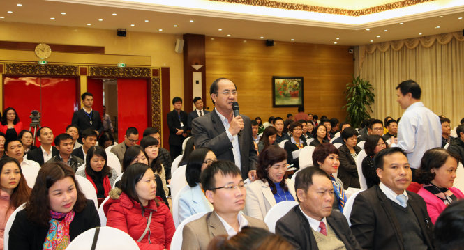 Ông Nguyễn Văn Minh, chủ tịch HĐQT Công ty cổ phần dịch vụ XKLĐ và chuyên gia Thanh Hóa, bức xúc với việc doanh nghiệp không tiếp cận được nguồn lao động ở huyện  - Ảnh: Đ.Bình