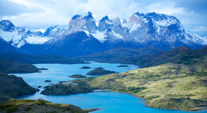 Vùng đất hoang vu Patagonia đẹp như tranh vẽ của vợ chồng nhà Tompkins - Ảnh: SIPA
