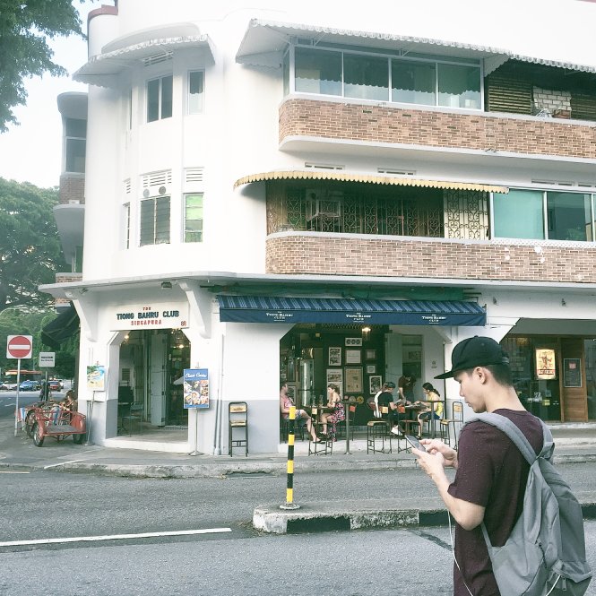 Tiong Bahru là một trong những khu vực sôi động nhất của Singapore với những căn shophouse (nhà ở kiêm cửa hàng) có kiến trúc nghệ thuật cổ kính nằm nối nhau hàng hàng lớp lớp - Ảnh: MINH ANH
