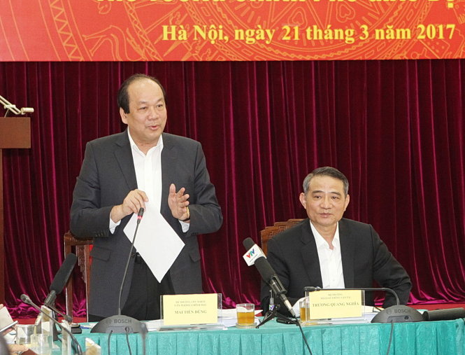 Bộ trưởng, Chủ nhiệm Văn phòng Chính phủ Mai Tiến Dũng (trái) và Bộ trưởng Bộ GTVT Trương Quang Nghĩa tại buổi làm việc - Ảnh: Tuấn Phùng