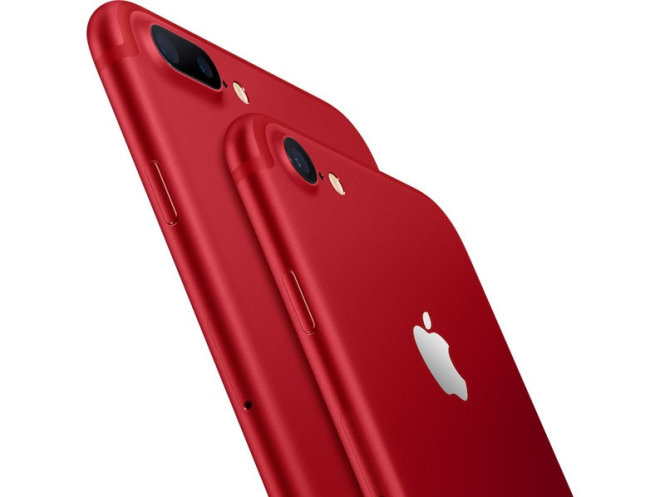 iPhone 7 và iPhone 7 Plus (Product) RED, phiên bản màu đỏ ủng hộ cho chương trình nghiên cứu chống HIV/AIDS của Apple và (RED) - Ảnh: Apple.com