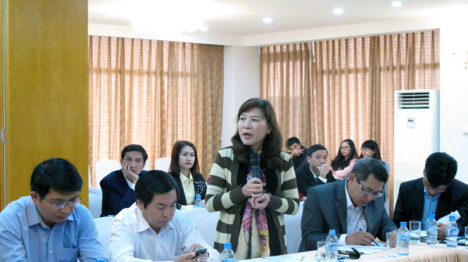 Bà Nguyễn Thị Ngọc Trinh, Giám đốc TT dịch vụ việc làm TN Hà Nội phát biểu tại hội nghị sáng 27-3 - Ảnh: Đ.Bình