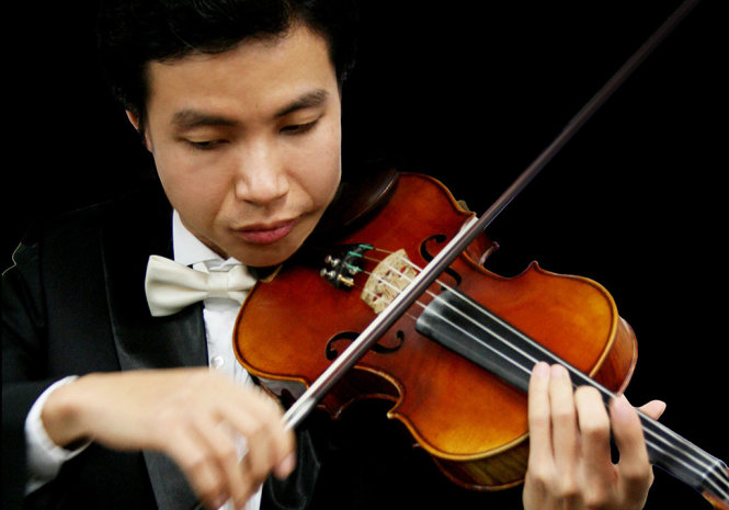 Nghệ sĩ violon Dương Minh Chính giành nhiều giải thưởng violin quốc tế