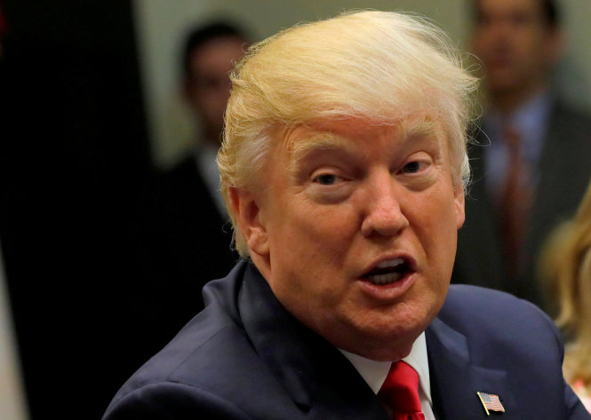 Tổng thống Donald Trump dự cuộc họp tại Nhà Trắng - Ảnh: Reuters
