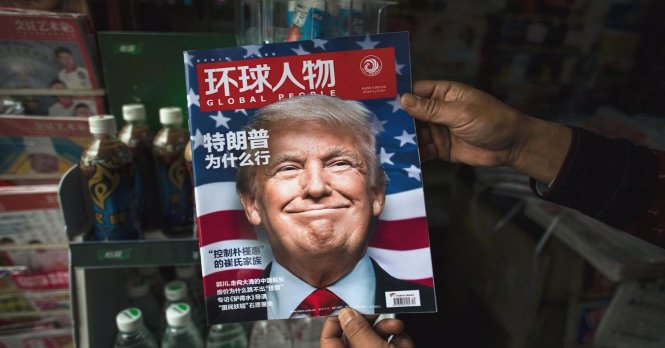 Cuốn tạp chí Global People của Trung Quốc có in hình Tổng thống Donald Trump - Ảnh chụp màn hình