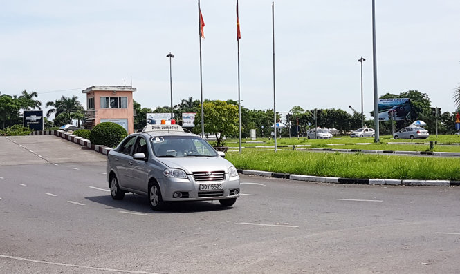 Sát hạch cấp giấy phép lái xe ô tô tại Trung tâm đào tạo lái xe Ngọc Hà, Hà Nội - Ảnh: TUẤN PHÙNG